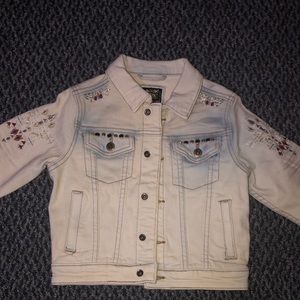 NWOT | 8ighth Dstrkt Jean Jacket